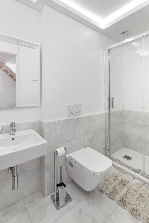Room With Private Bathroom -Alcantara Lisbon Exterior photo